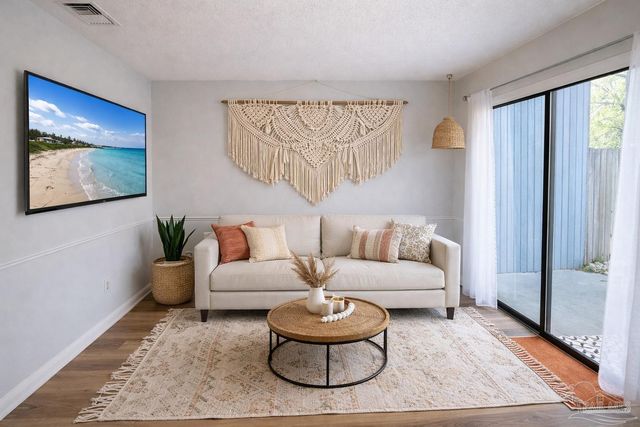 154 Bayou Dr, Destin, FL 32541