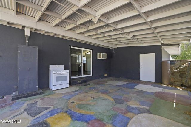 44043 Heaton Avenue, Lancaster, CA 93534