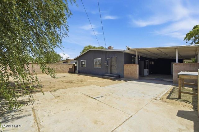 44043 Heaton Avenue, Lancaster, CA 93534
