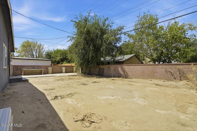 44043 Heaton Avenue, Lancaster, CA 93534