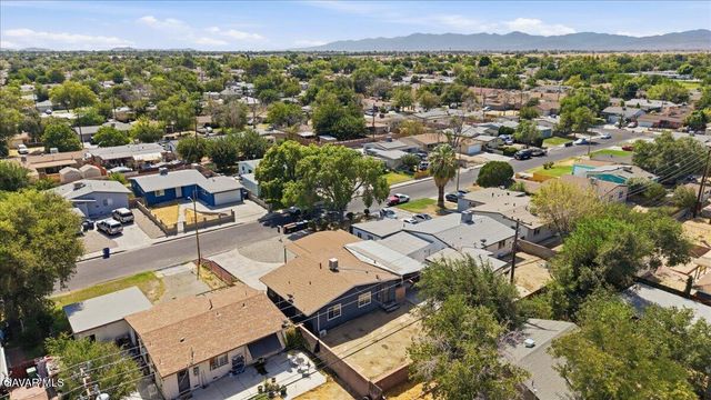 44043 Heaton Avenue, Lancaster, CA 93534