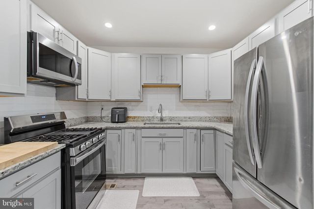 1742 LESLIE RD, Dundalk, MD 21222