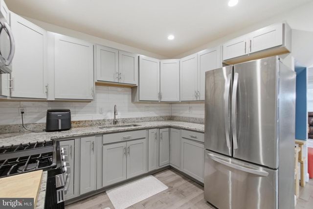 1742 LESLIE RD, Dundalk, MD 21222
