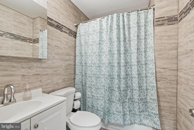 1742 LESLIE RD, Dundalk, MD 21222