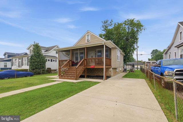 1742 LESLIE RD, Dundalk, MD 21222