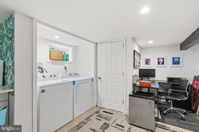 1742 LESLIE RD, Dundalk, MD 21222