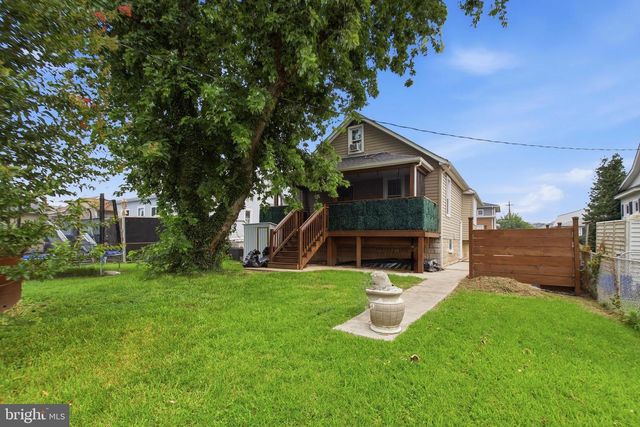 1742 LESLIE RD, Dundalk, MD 21222