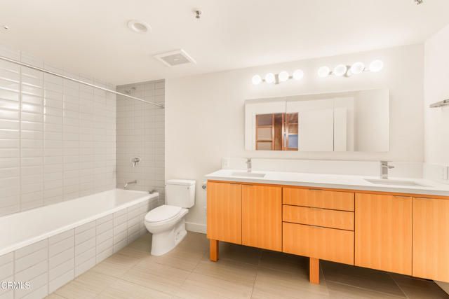 530 S Hewitt Street 328, Los Angeles, CA 90013