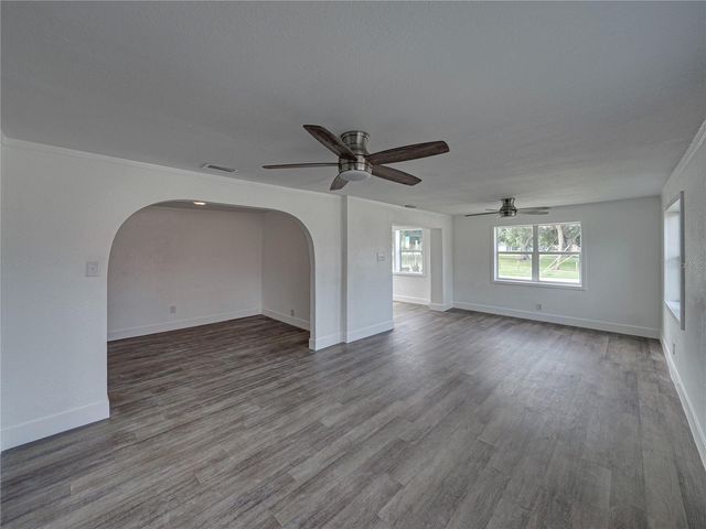 602 E LAURA STREET, Plant City, FL 33563