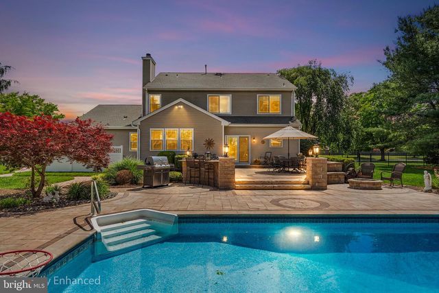 61 CLIFFWOOD DR, Allentown, NJ 08501