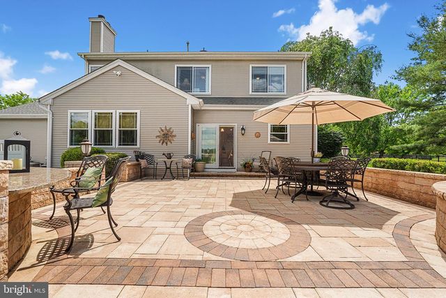 61 CLIFFWOOD DR, Allentown, NJ 08501