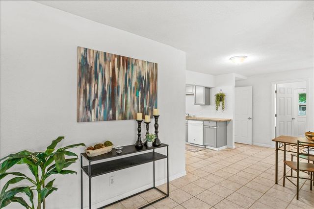 572 Pedersen Rd, Oakdale, CA 95361