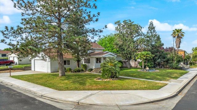 572 Pedersen Rd, Oakdale, CA 95361