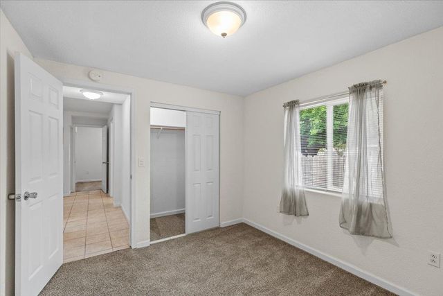 572 Pedersen Rd, Oakdale, CA 95361