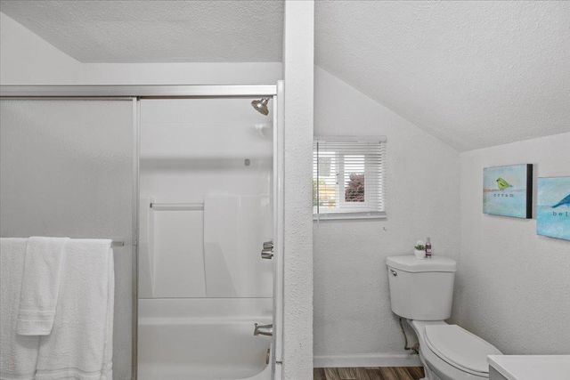 572 Pedersen Rd, Oakdale, CA 95361