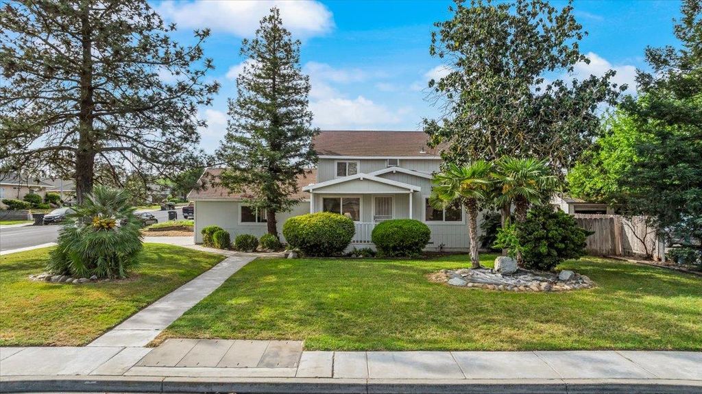 572 Pedersen Rd, Oakdale, CA 95361