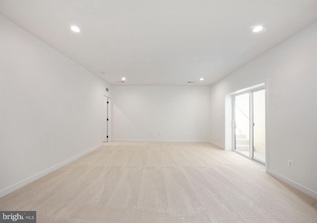 23131 PARKSIDE VILLAGE CIR, Aldie, VA 20105