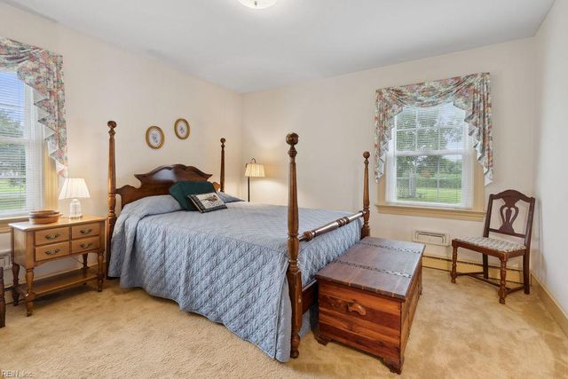 32391 S Main ST, Boykins, VA 23827