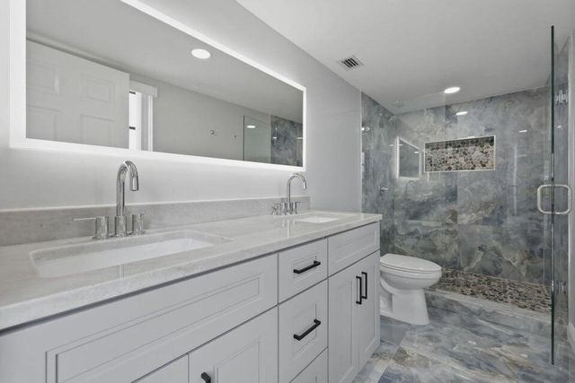 2206 S Cypress Bend Drive 401, Pompano Beach, FL 33069