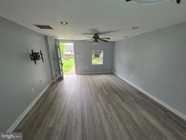 215 SYCAMORE, Curtis Bay, MD 21226