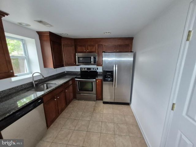 215 SYCAMORE, Curtis Bay, MD 21226