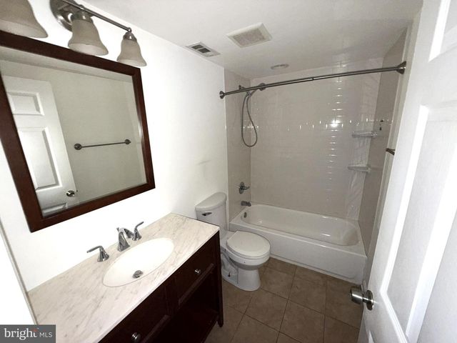 215 SYCAMORE, Curtis Bay, MD 21226