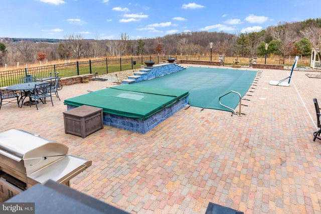 14821 HUNTING WAY, Phoenix, MD 21131