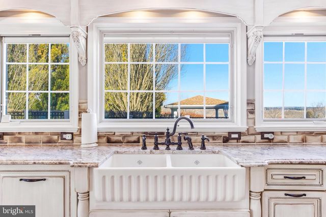 14821 HUNTING WAY, Phoenix, MD 21131