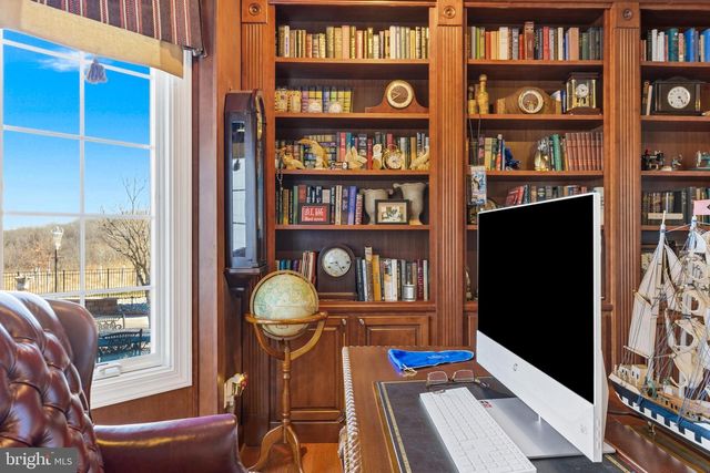 14821 HUNTING WAY, Phoenix, MD 21131