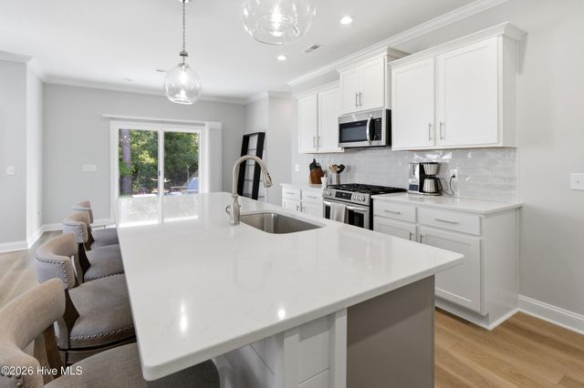 165 Tilloo Cut Way, Hampstead, NC 28443