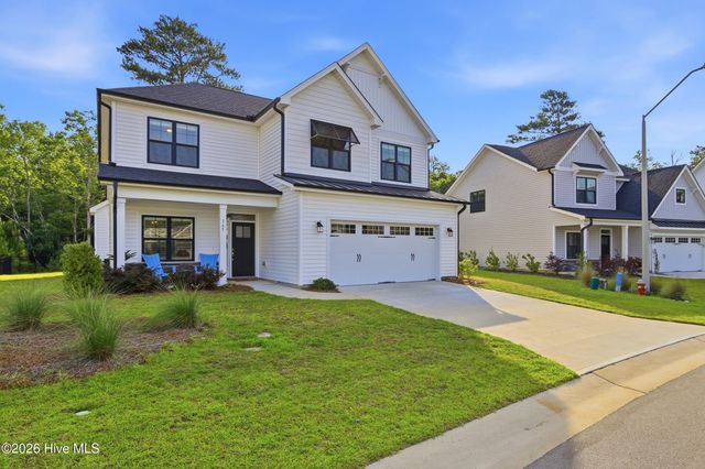 165 Tilloo Cut Way, Hampstead, NC 28443