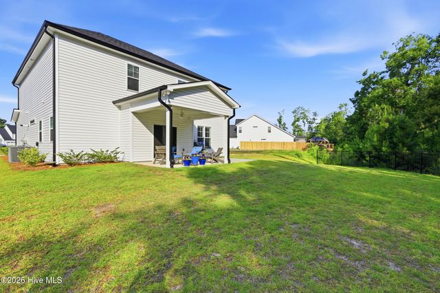 165 Tilloo Cut Way, Hampstead, NC 28443