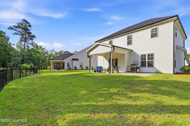 165 Tilloo Cut Way, Hampstead, NC 28443