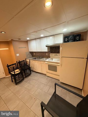 426 PARLIN ST, Philadelphia, PA 19116