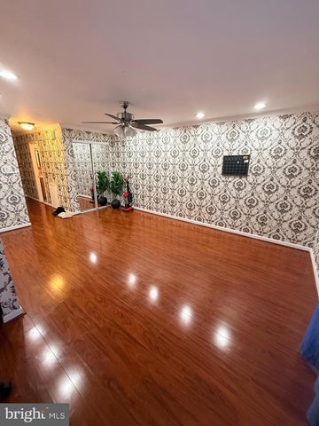 426 PARLIN ST, Philadelphia, PA 19116