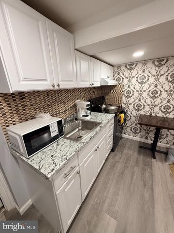 426 PARLIN ST, Philadelphia, PA 19116