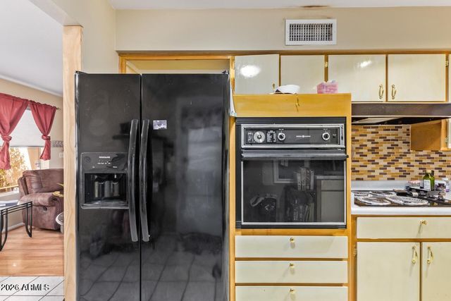 427 N 55TH Place, Mesa, AZ 85205