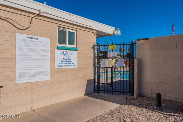 427 N 55TH Place, Mesa, AZ 85205