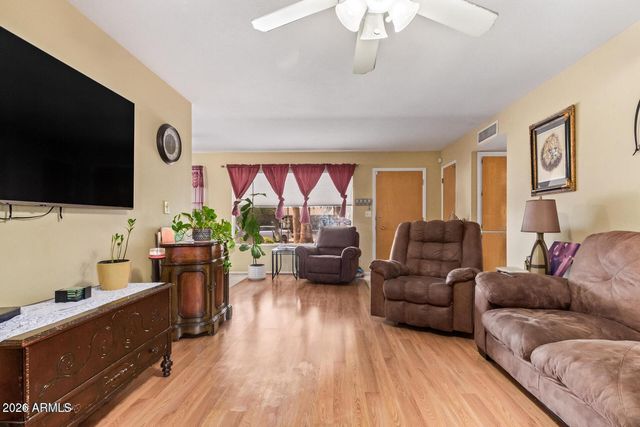 427 N 55TH Place, Mesa, AZ 85205