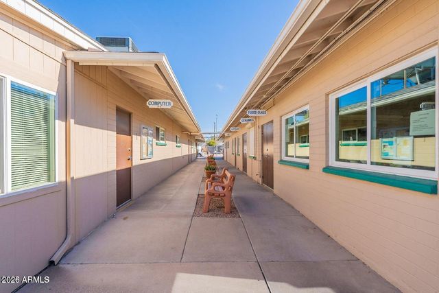 427 N 55TH Place, Mesa, AZ 85205