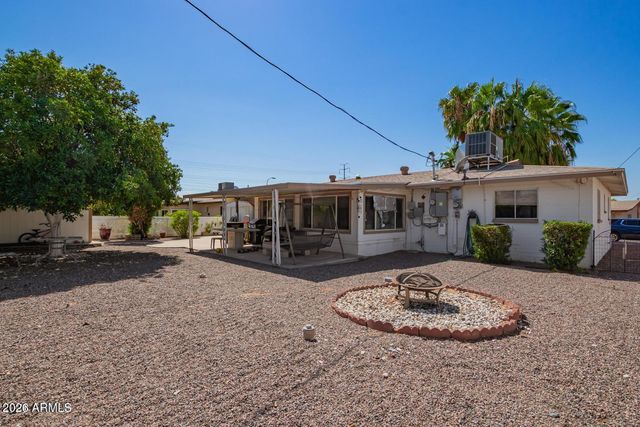 427 N 55TH Place, Mesa, AZ 85205