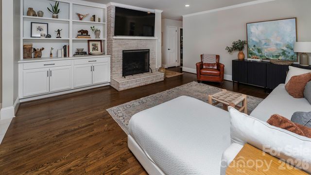 434 Blairmore Drive, Charlotte, NC 28211