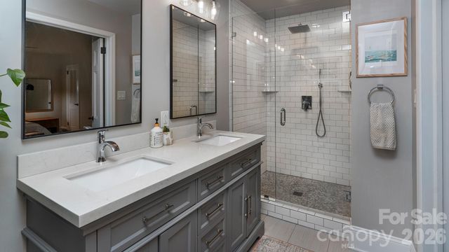 434 Blairmore Drive, Charlotte, NC 28211