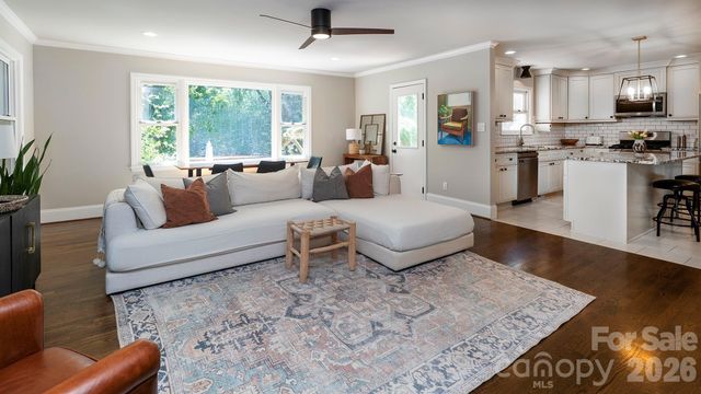 434 Blairmore Drive, Charlotte, NC 28211