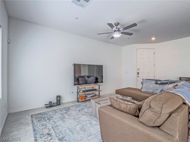 7236 North Decatur Boulevard 4, Las Vegas, NV 89084