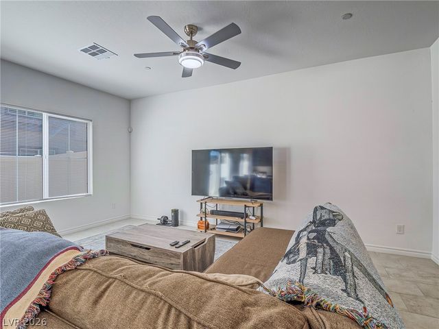 7236 North Decatur Boulevard 4, Las Vegas, NV 89084