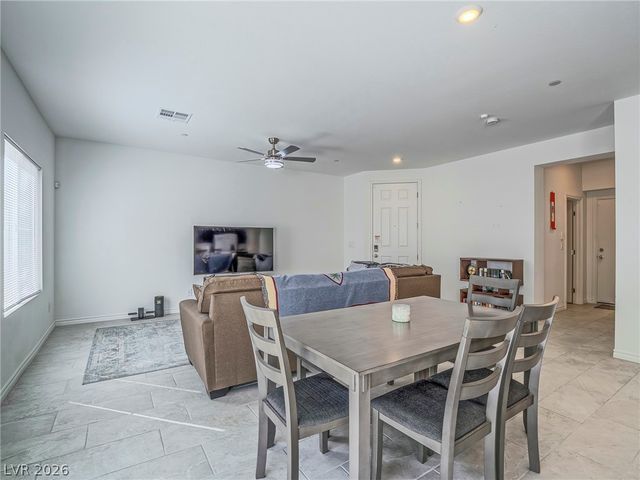 7236 North Decatur Boulevard 4, Las Vegas, NV 89084