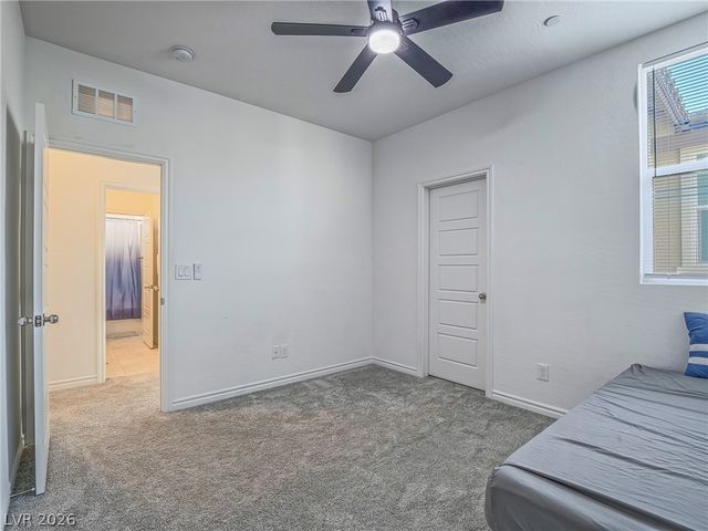 7236 North Decatur Boulevard 4, Las Vegas, NV 89084