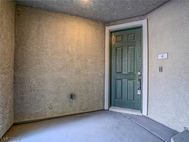 7236 North Decatur Boulevard 4, Las Vegas, NV 89084