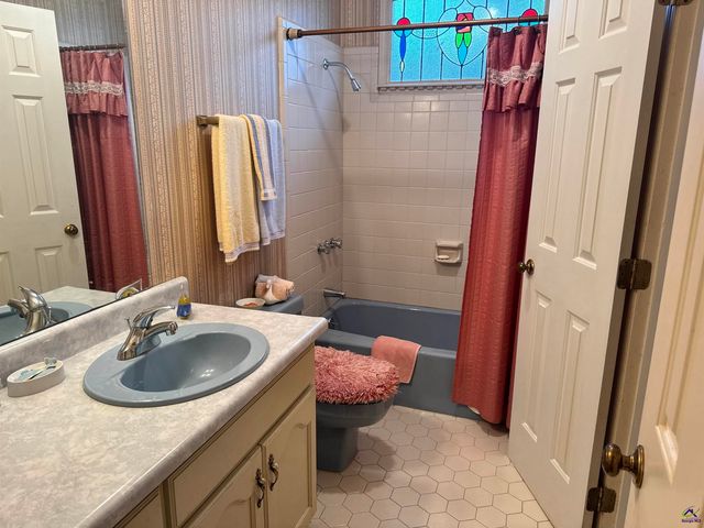 214 River North Circle, Macon, GA 31211